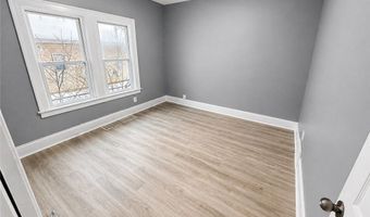 908 Work Dr, Akron, OH 44320