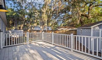 137 Winsor Rd, Beaufort, SC 29906