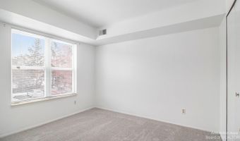 2235 S Huron Pkwy 4, Ann Arbor, MI 48104