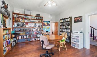 922 3rd Ave, Ackley, IA 50601