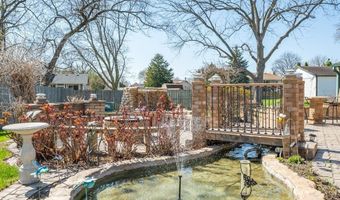 302 12th Ave NW, Altoona, IA 50009