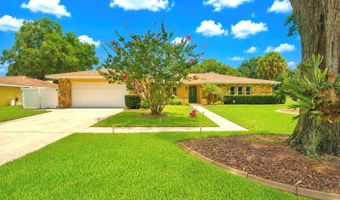 902 CRESTVIEW Dr, Auburndale, FL 33823