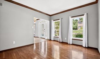 465 Redwood Forest Dr, Ballwin, MO 63021