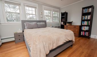 369 Ohio St, Bangor, ME 04401