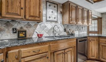 7104 NW 32nd St, Bethany, OK 73008