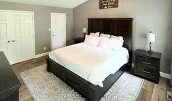 259 Jacob Ln, Ballwin, MO 63021