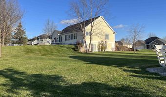 105 Linden Ln, Albia, IA 52531