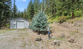 2024 SUMMIT VALLEY Q Rd, Addy, WA 99101