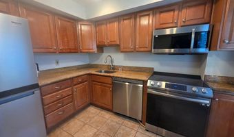 4313 GREENBERRY Ln, Annandale, VA 22003