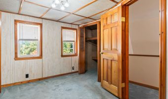 11 Outlet Rd, Augusta, ME 04330