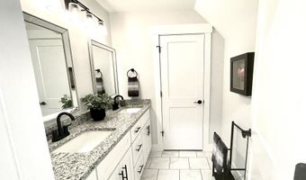 409 Shadow Oak Ct, Boiling Springs, SC 29316