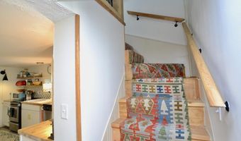 105 Lafountain St, Burlington, VT 05401