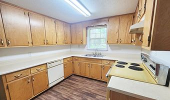 1013 Crawford Dr, Albany, GA 31705