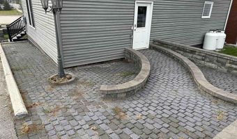 60 Mason St, Berlin, NH 03570