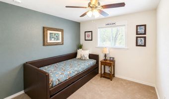 1402 S Saunders St, Aransas Pass, TX 78336