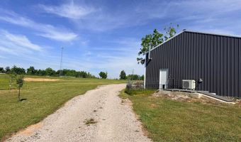 819 N MAPLE St, Adamsville, TN 38310