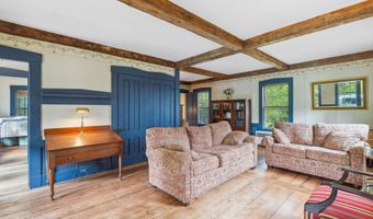 37 High St, Bradford, NH 03221