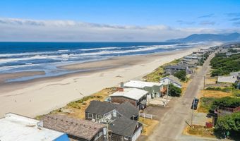 633 N PACIFIC St, Rockaway Beach, OR 97136