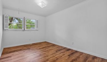 107 Barnett Dr, Bishopville, SC 29010