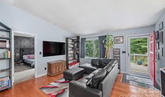 2 Muirfield Ct, Arden, NC 28704
