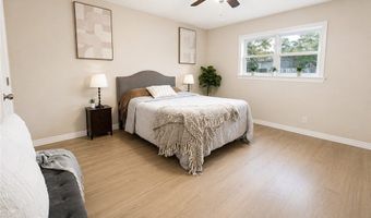 1208 Ebony Cir, Alice, TX 78332