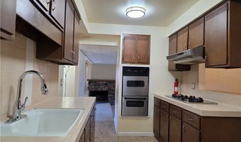 900 S Calico Cir, Anaheim, CA 92804