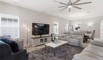 5565 SILVER SUN Dr, Apollo Beach, FL 33572