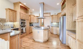 15526 Evans Rd, Basehor, KS 66007