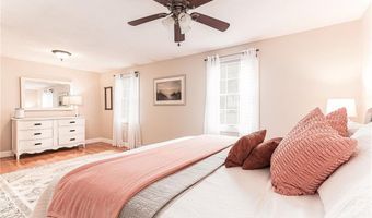 180 Mesa Dr, North Kingstown, RI 02852