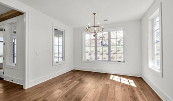1238 London Woods Way 37, Apison, TN 37302