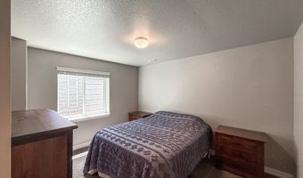 902 Canyonlands St, Berthoud, CO 80513