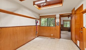 55482 DELTA Rd, Blue River, OR 97413