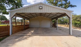 1009 Bluebonnet Ln, Adkins, TX 78101