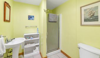 4 Rustic Shores Rd, Alton, NH 03809