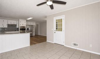 1787 EASTWOOD Dr, Alexander City, AL 35010