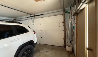 205 Washington Ave W, Albia, IA 52531