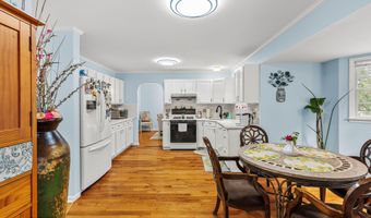 20 Cannonball Dr, Barnegat, NJ 08005