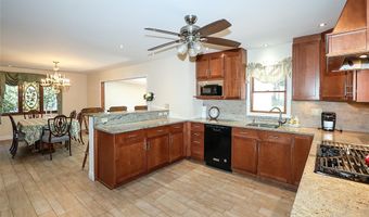 114 Hilldale Rd, Albertson, NY 11507