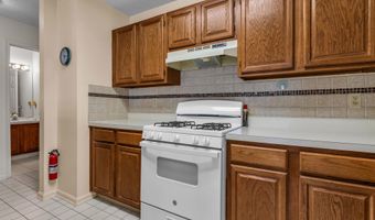 8 Dogwood Dr, Barnegat, NJ 08005