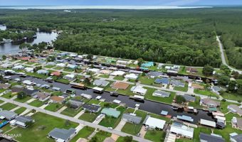 1610 Juno Trl, Astor, FL 32102