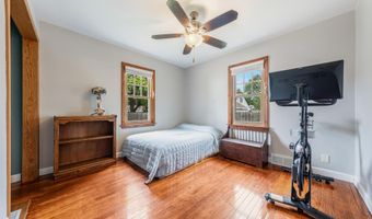 1518 E HARRIET St, Appleton, WI 54915