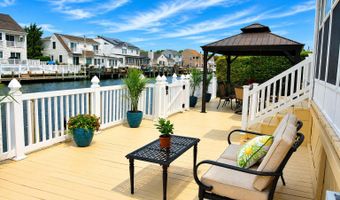 88 Storm Jib Ct, Bayville, NJ 08721