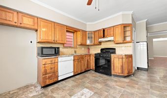 129 W 28TH St 1, Bayonne, NJ 07002