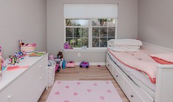 3244 Dunwoodie Rd, Ann Arbor, MI 48105
