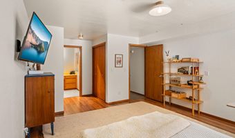 694 Timberlake Dr, Ashland, OR 97520