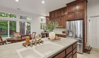 2802 Pine Dr, Arnold, CA 95223