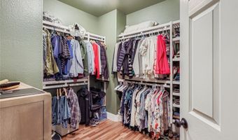 90 Parker Ranch Dr, Henderson, NV 89012