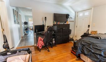 131 Roma St, East Providence, RI 02914