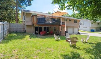 447 Maymont Dr, Ballwin, MO 63011