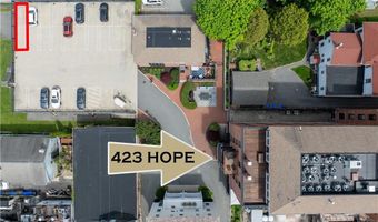 423 Hope St C, Bristol, RI 02809